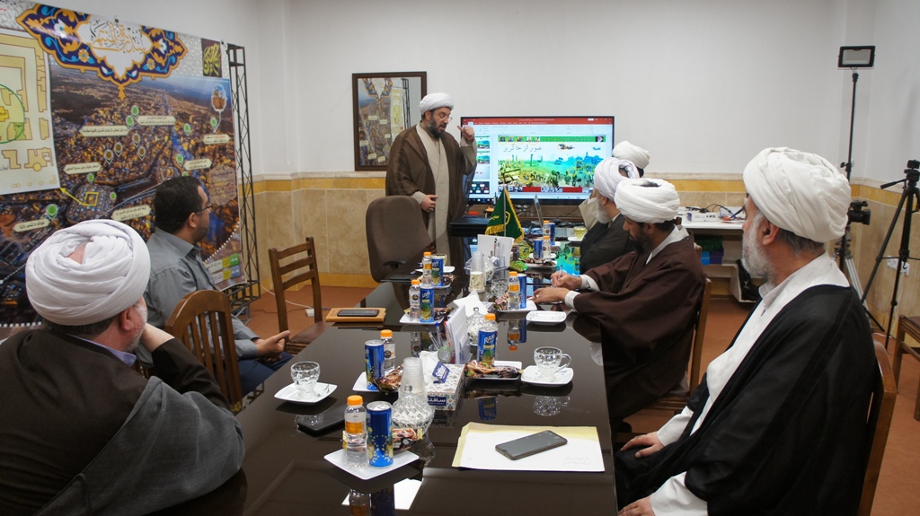  نشست بررسی طرحهای تحولی و مدلهای جدید نرم افزار روایتگری در قم برگزار شد